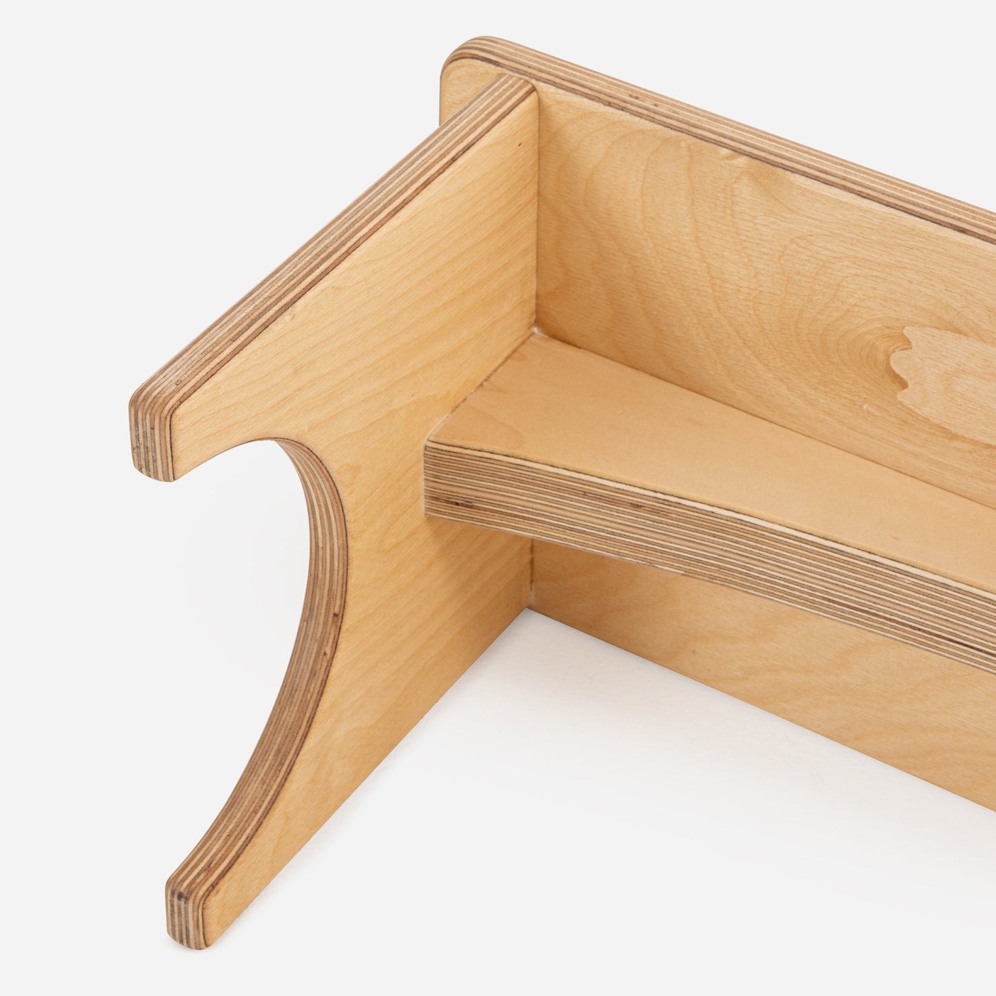 Case Study® Furniture the Edgar