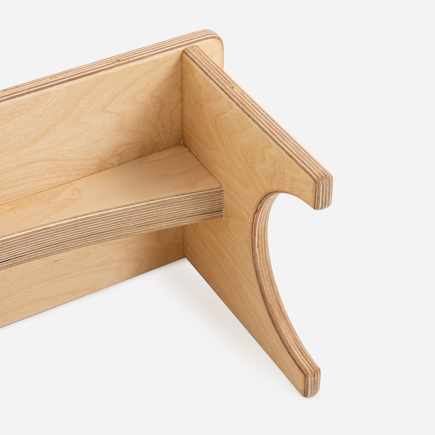 Case Study® Furniture the Edgar